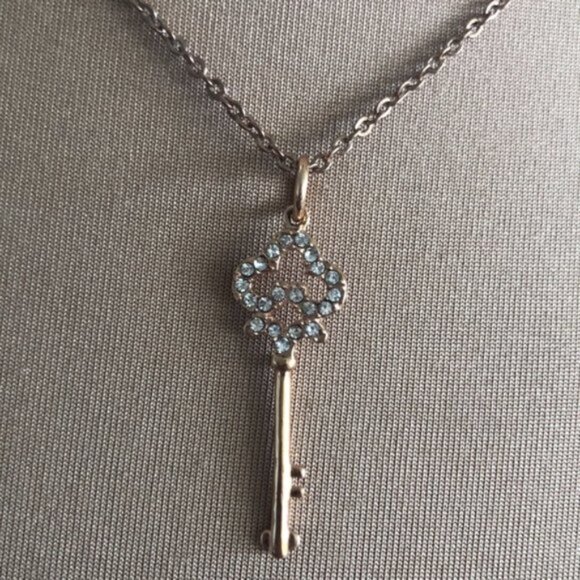 Rose Gold Plated Necklace w Key Charm Pendant  W Cubic Zirconia Stones - Picture 7 of 13